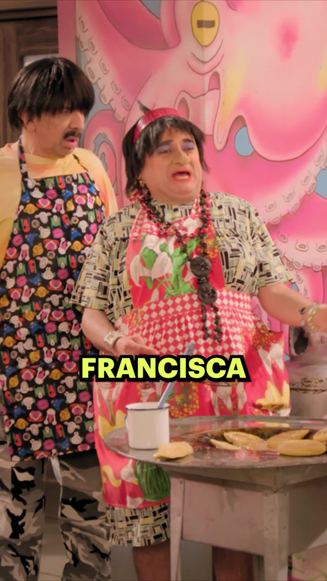 con todo respeto, llega doña Margara Francisca a bajarle la clientela al Molusco