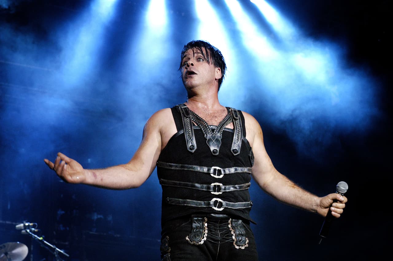 NIJMEGEN, NETHERLANDS - JUNE 18: Till Lindemann from Rammstein performs live on stage at The Fields of Rock Festival at Nijmegen, Holland on June 18 2005 (Photo by Rob Verhorst/Redferns)