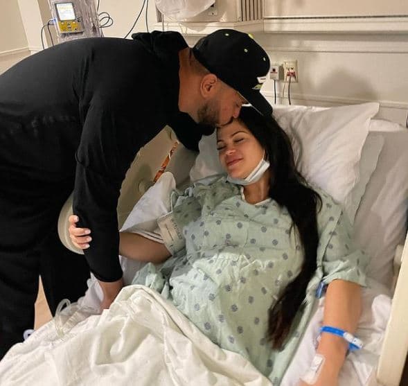 Finalmente después de los nueve meses de espera, Vida Isabelle nació el sábado 22 de mayo por la mañana, en Miami, Florida. Natti Natasha y Raphy Pina confirmaron desde el hospital. "Estoy tan feliz, estoy más lleno de VIDA que nunca", expresó el prometido de la cantante.Checa cómo fue todo el proceso, desde que nos enteramos que tendría un bebé, cómo fue creciendo su pancita y los mejores momentos de su embarazo.