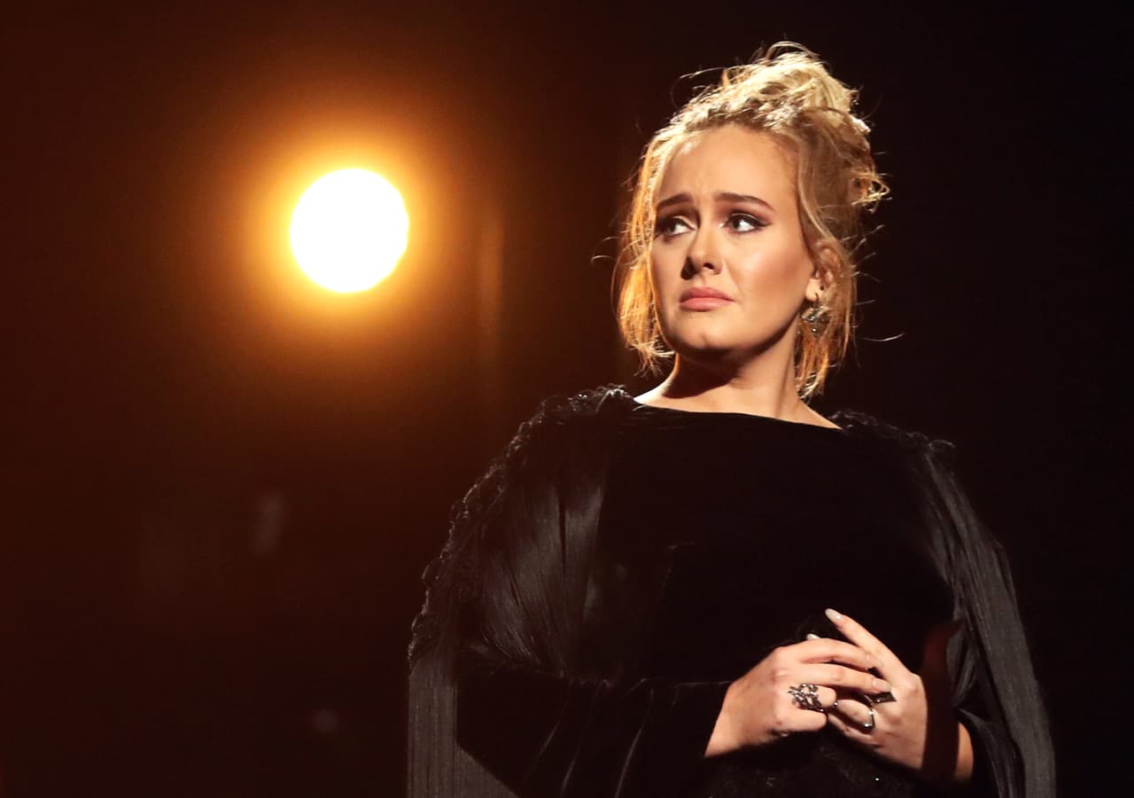 LOS ANGELES, CA - FEBRUARY 12: Singer Adele during The 59th GRAMMY Awards at STAPLES Center on February 12, 2017 in Los Angeles, California. (Photo by Christopher Polk/Getty Images for NARAS)