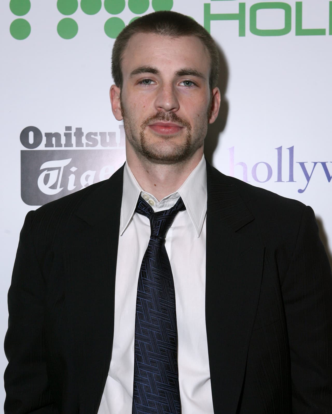 Su primer papel profesional fue en un cortometraje llamado The Paper Boy. Según recuerda Chris Evans, después de participar en obras escolares, fue su acercamiento inicial al mundo en el que vive ahora. "Fue mi primera audición real, fuera del teatro comunitario, y terminé obteniendo el papel", dijo.