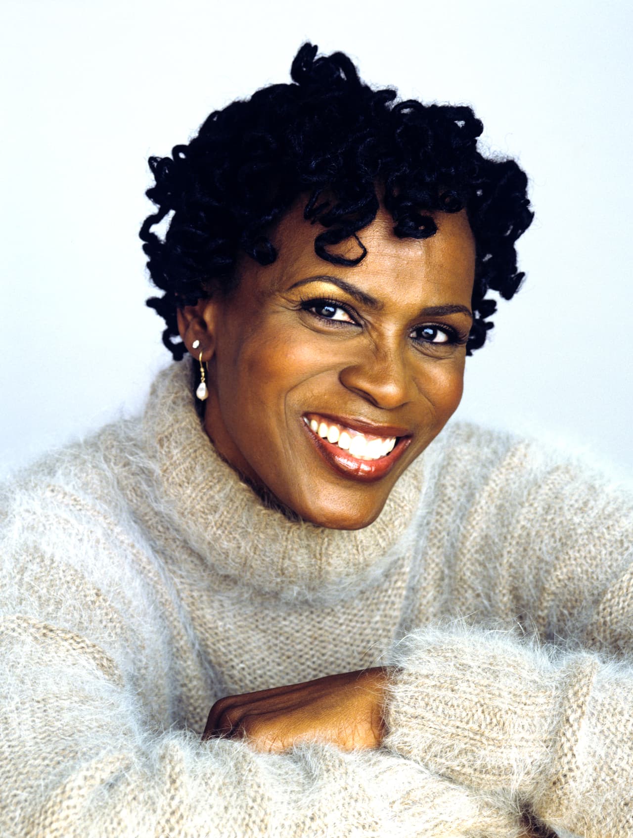 <b>Janet Hubert</b>
<br>
<br>La actriz que interpretó a la tía Vivian fue despedida del rodaje de “El Príncipe del Bel-Air” por una supuesta discusión con Will Smith; el escándalo provocaría que en las siguientes temporadas, el papel fuera interpretado por: Daphne Reid.
<br>
