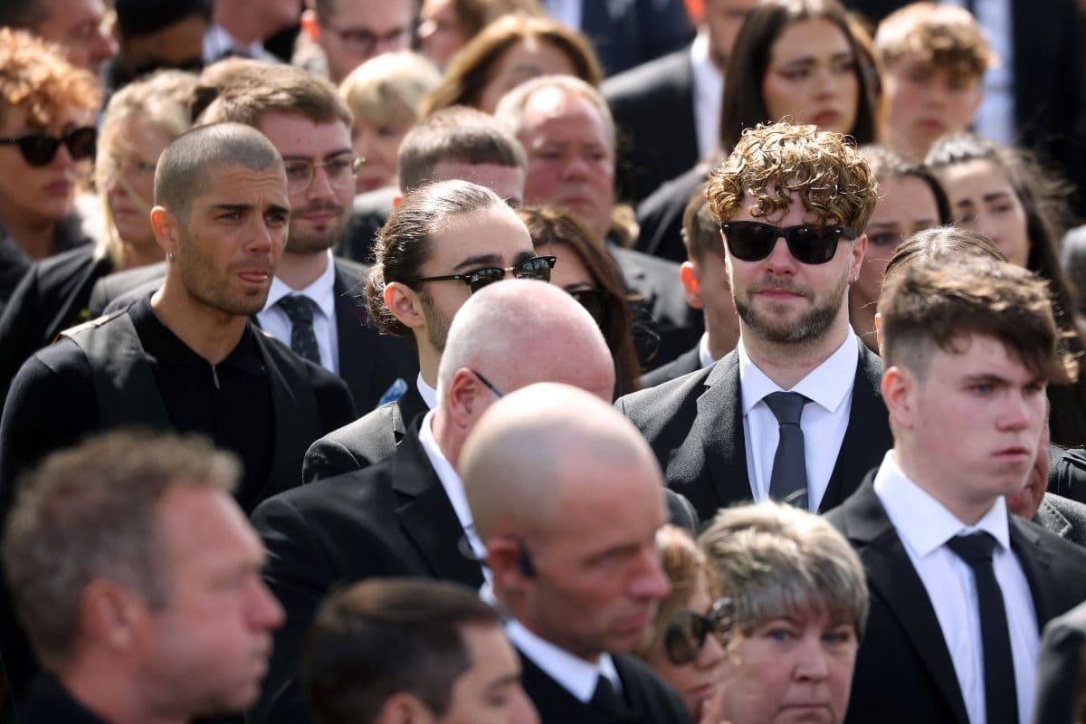 Max George (izquierda) y Jay McGuiness (derecha) de The Wanted