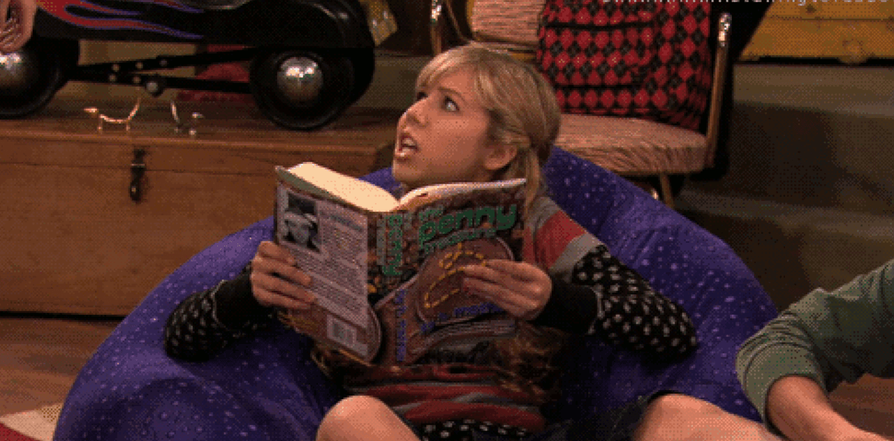 ¿Se acuerdan de la vez que Sam empezó a leer irónicamente y después no podía soltar el libro?: "¡Leer es genial! Es como ver tele en tu cabeza".
<br>