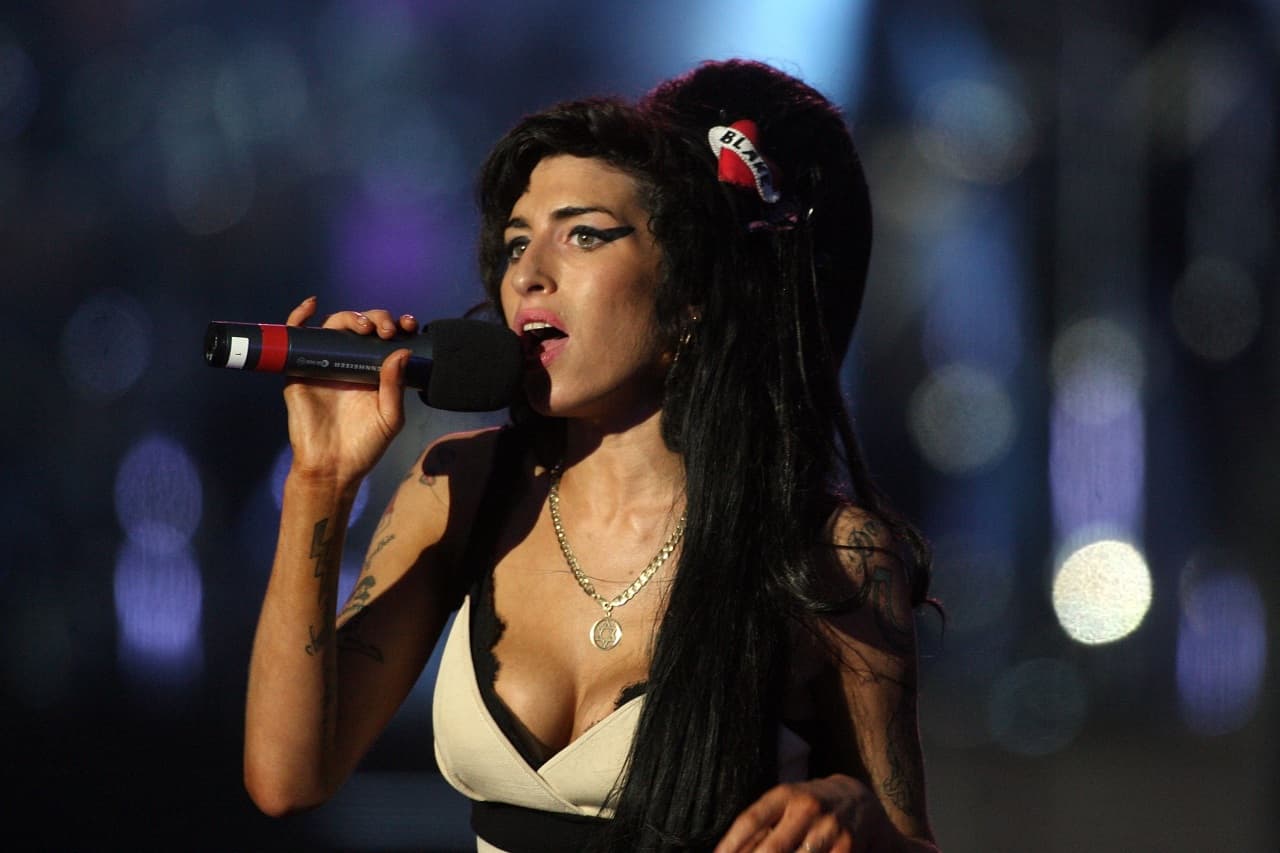 Amy Winehouse: las mejores frases de sus canciones a 38 años de su nacimiento