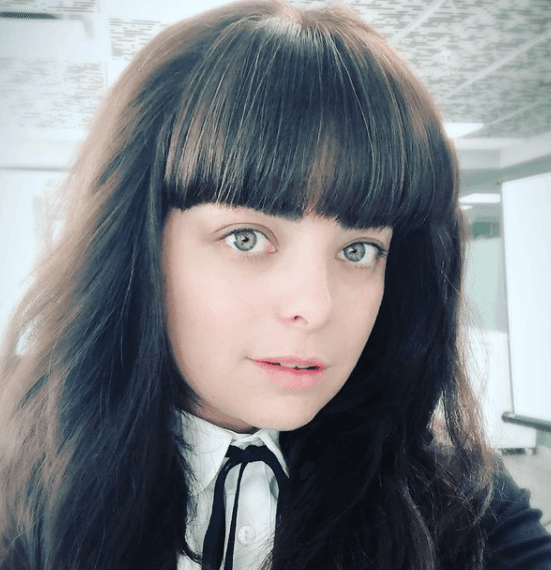 Ya sea como actriz o empresaria. No hay duda de que Violeta Isfel no ha cambiado en estos años y, como lo ha demostrado en sus redes sociales, bien podría volver a ponerse el uniforme de Antonella y volver a interpretarla sin problema.