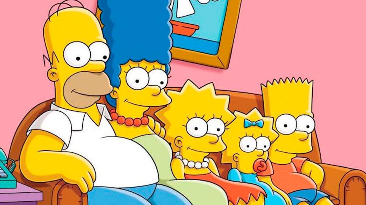 A lo largo de años y años de capítulos emblemáticos, 'Los Simpson' nos han dejado frases que ya se nos quedaron tatuadas en el cerebro para siempre. En esta galería encontrarás grandes momentos de la serie de esos que puedes escuchar en tu cabeza con solo ver una foto.