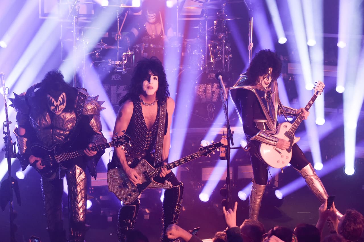 KISS en concierto en Los Ángeles, California