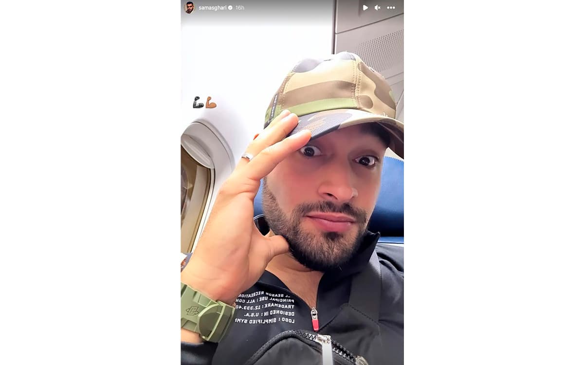 Sam Asghari compartió en una historia de Instagram que sí estaba usando su anillo