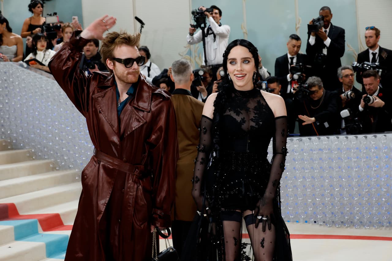 NEW YORK, NEW YORK - MAY 01: (L-R) Finneas O'Connell and Billie Eilish attend The 2023 Met Gala Celebrating "Karl Lagerfeld: A Line Of Beauty" at The Metropolitan Museum of Art on May 01, 2023 in New York City. (Photo by Mike Coppola/Getty Images)