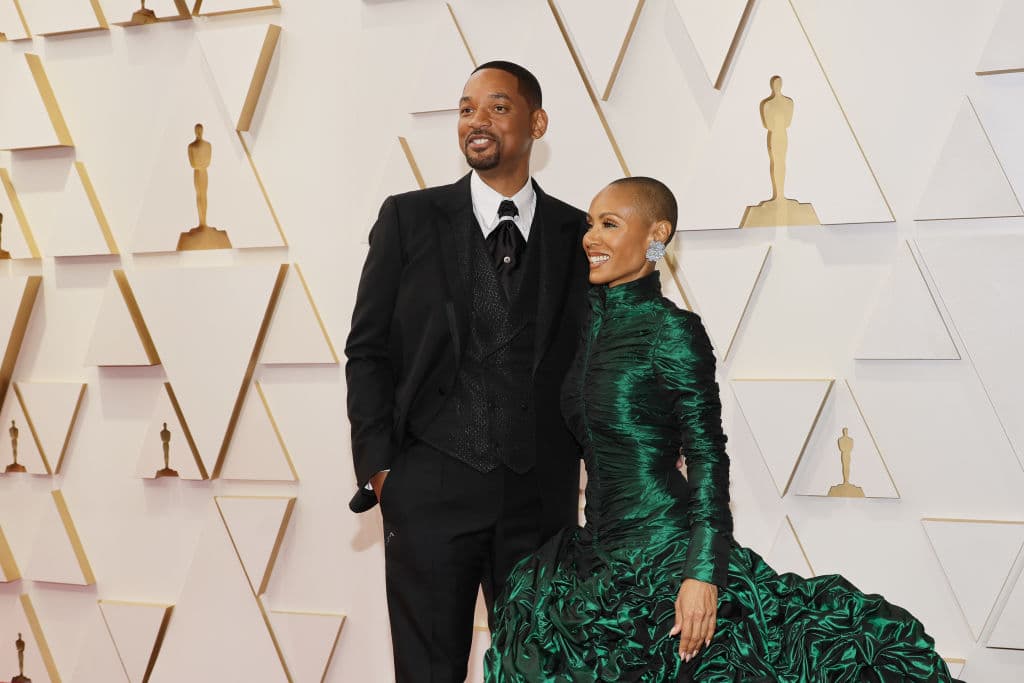 HOLLYWOOD, CALIFORNIA - MARCH 27: (L-R) Will Smith and Jada Pinkett Smith attend the 94th Annual Academy Awards at Hollywood and Highland on March 27, 2022 in Hollywood, California. (Photo by Mike Coppola/Getty Images)