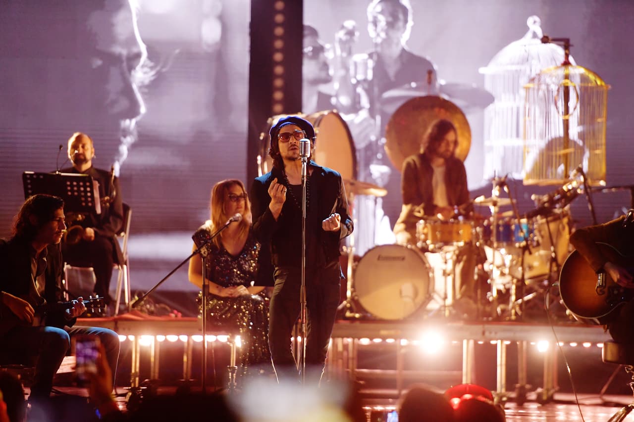MEXICO CITY, MEXICO - MARCH 05: Zoe Band onstage during the 2020 Spotify Awards at the Auditorio Nacional on March 05, 2020 in Mexico City, Mexico. (Photo by Matt Winkelmeyer/Getty Images for Spotify)
