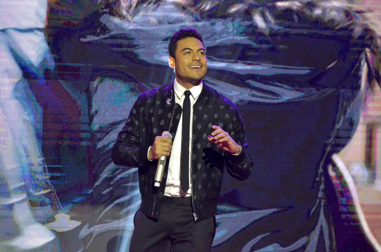 Aseguran que Carlos Rivera se convirtió en papá