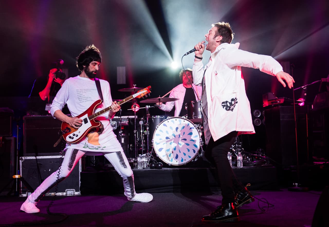 LONDON, ENGLAND - MARCH 24: Serge Pizzorno and Tom Meighan of Kasabian perform live on stage at Royal Albert Hall on March 24, 2018 in London, England. (Photo by Samir Hussein/WireImage)