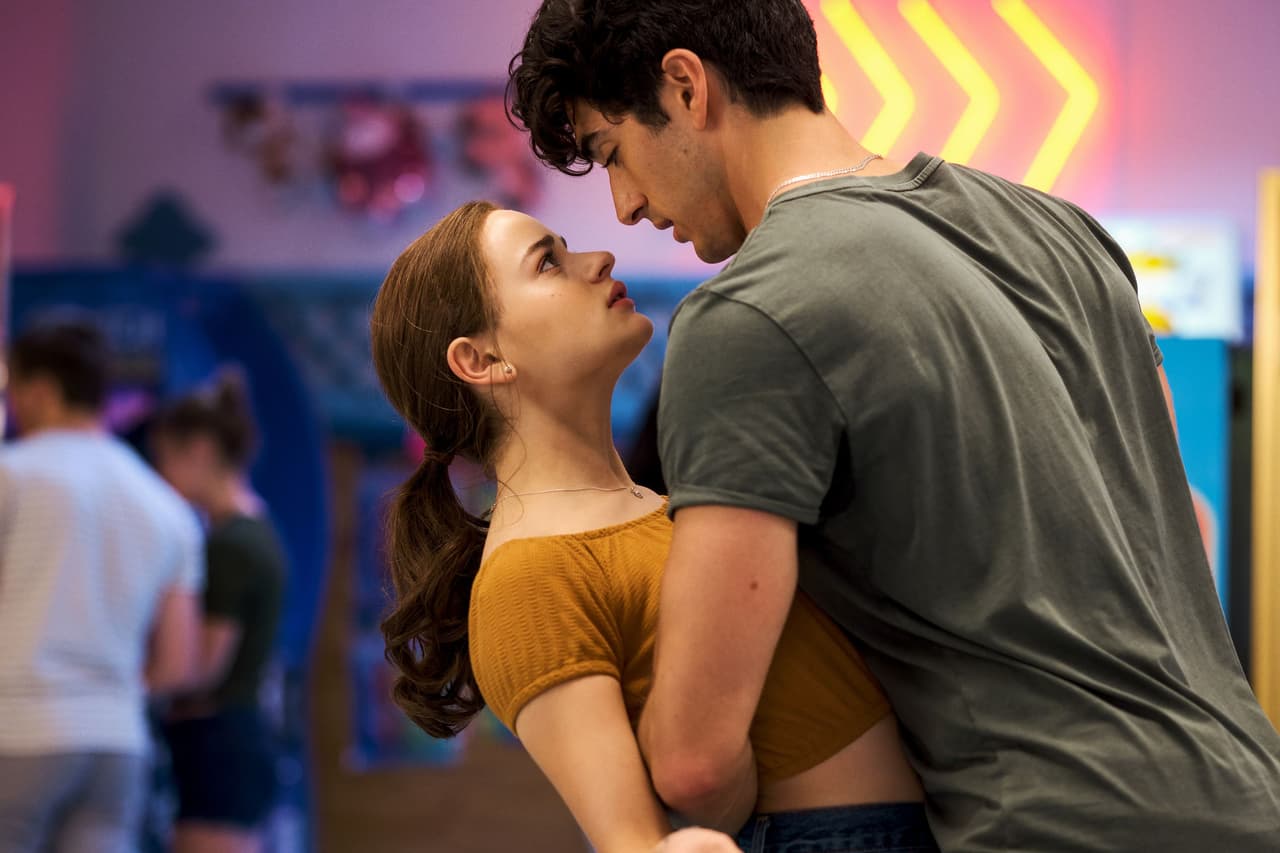 Taylor Zakhar Perez, quien da vida a Marco Peña en 'The Kissing Booth 2', no tiene un currículum tan largo como Joey, pero ha aparecido en series como 'Scandal'.