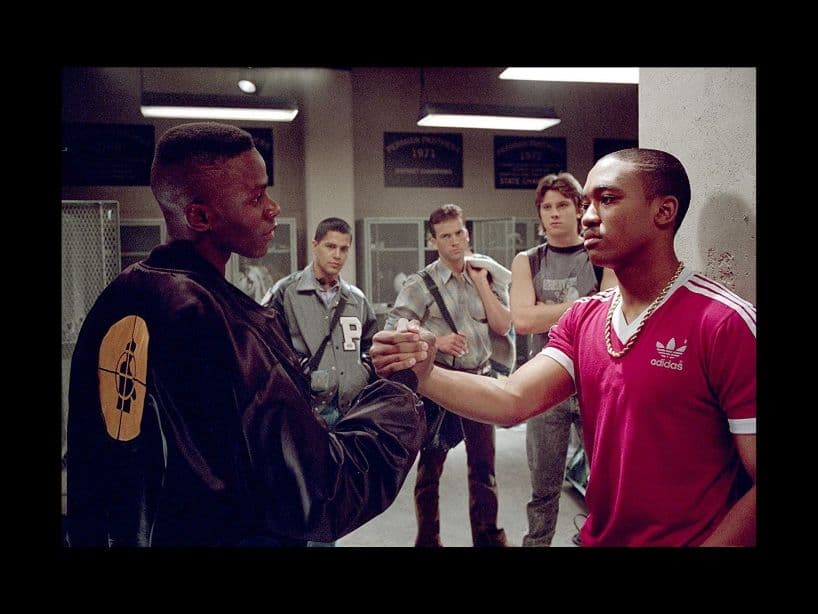 Lee Thompson Young se volvió famoso al protagonizar Johnny Tsunami (1999) y The Famous Jett Jackson (1998) de Disney Channel.El 19 de agosto del 2013, a los 29 años de edad, se suicidó en su departamento en Los Ángeles.