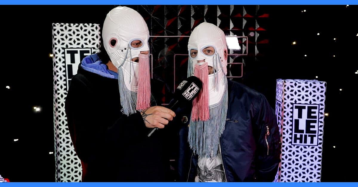 Austin Tv y la vez que Chino Moreno de Deftones cantó con ellos con gritos