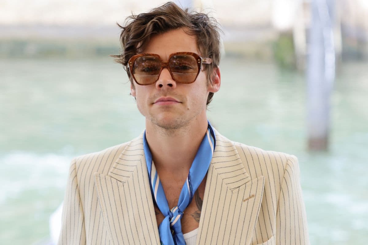 Harry Styles posó con un lool Gucci en el Festival de Cine de Venecia 2022