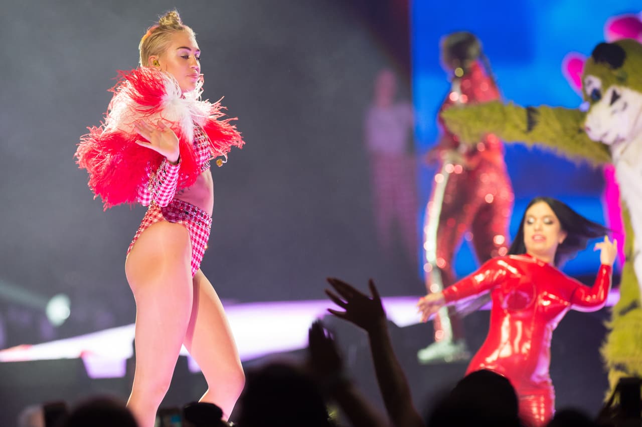 Miley ha atrasado diferentes facetas físicas y musicales