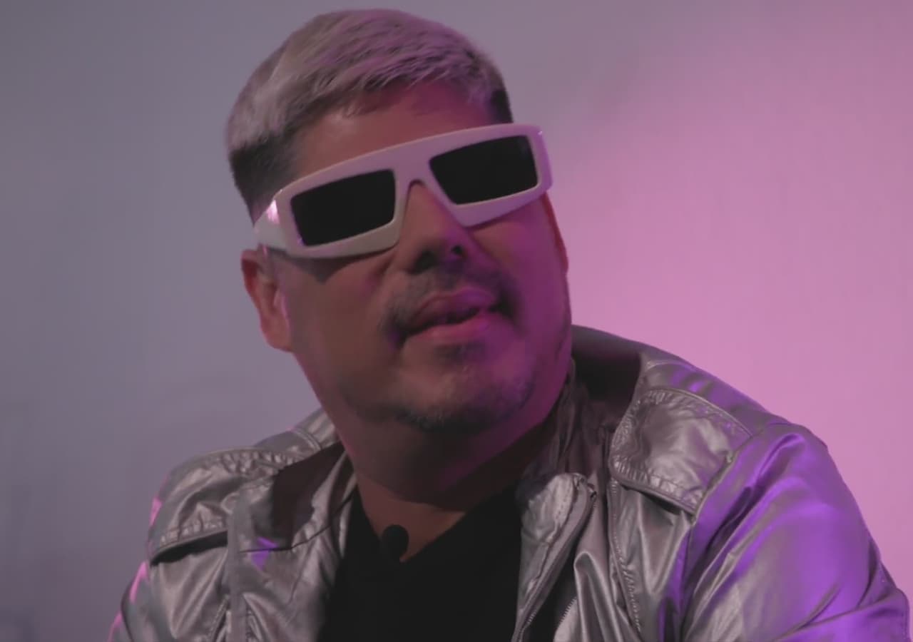 Un ‘mood’ retro con un toque fresco, así es la propuesta musical de Tiki