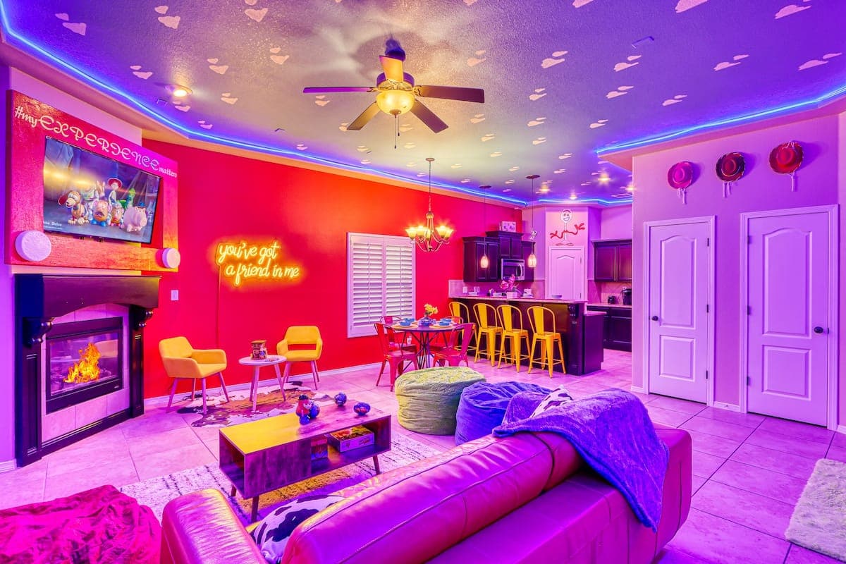 Casa de Toy Story para rentar en Airbnb.