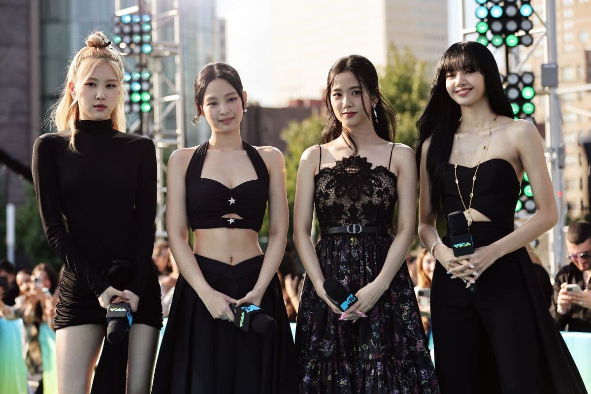 BLACKPINK 2022
