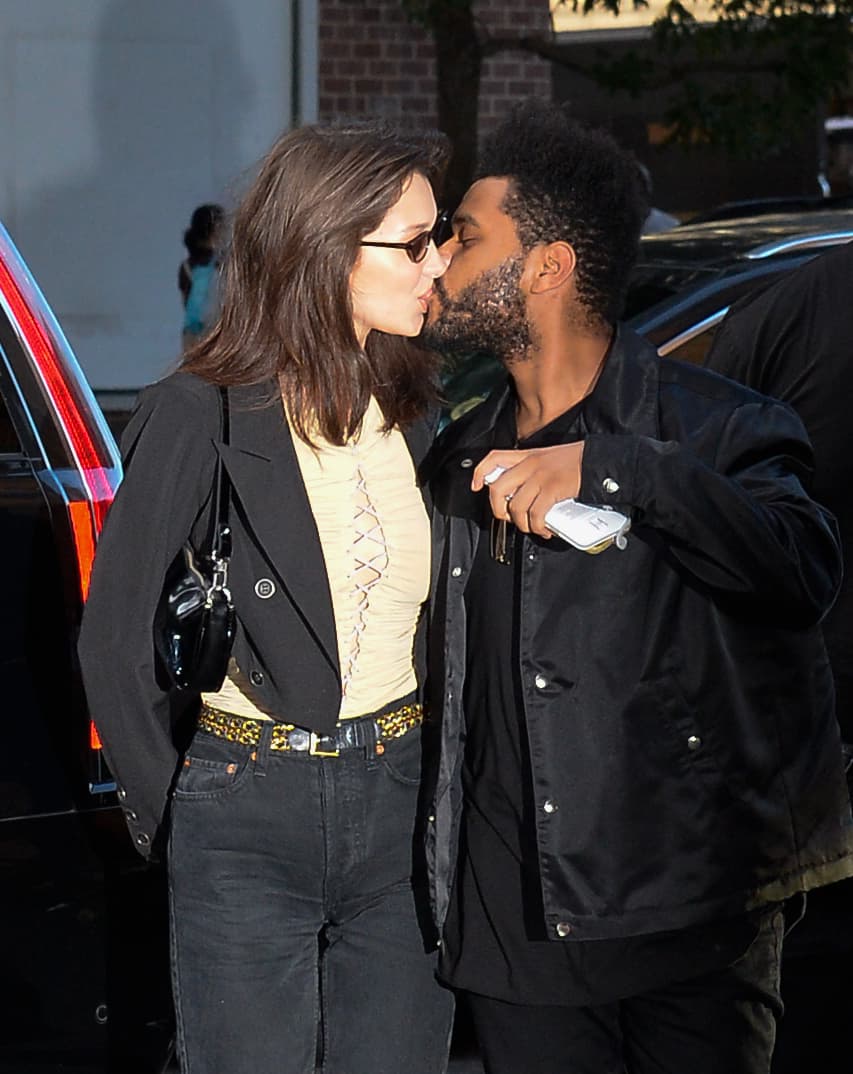 NEW YORK, NY - OCTOBER 09: Model Bella Hadid and The Weeknd are seen kissing in Soho on October 9, 2018 in New York City. (Photo by Raymond Hall/GC Images)