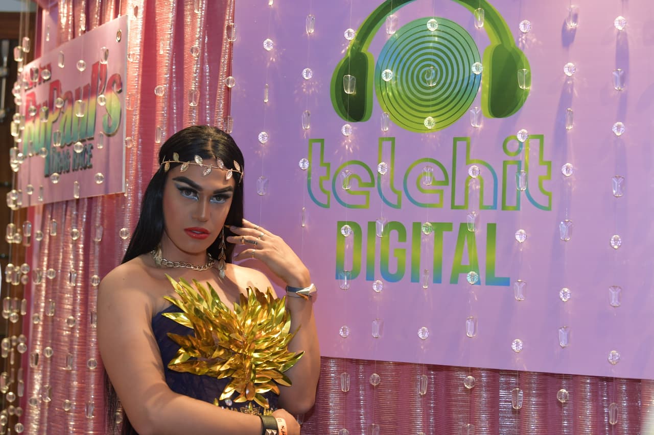 Minina Campbell se lució como nunca con Telehit