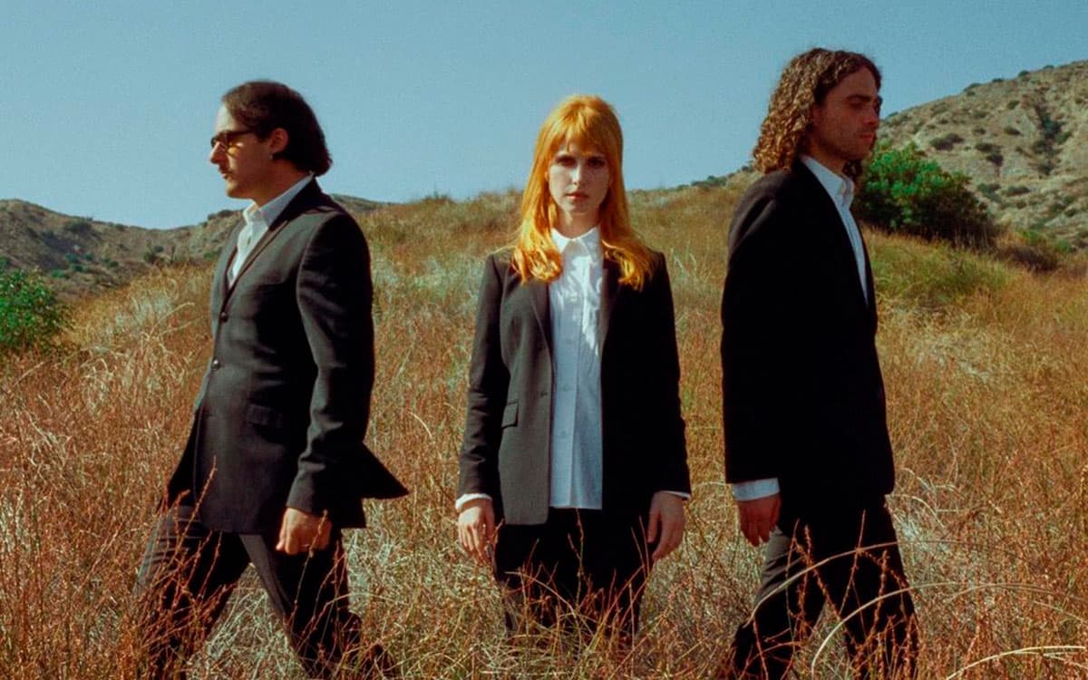 Paramore sacó un videoclip para su nuevo sencillo, "The News"