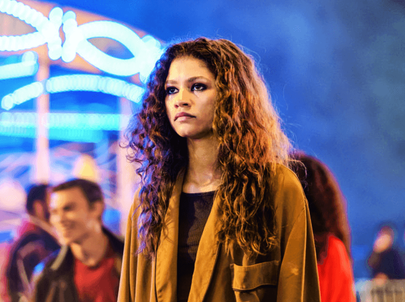 La serie de Euphoria le daría a Zendaya una mayor gama de emociones por explorar, factor que llamó la atención de los críticos especializados. La actriz, admirada por muchos, envío un mensaje cuando recibió el premio Emmy para inspirar a quienes la siguen:“Sé que este se siente como un tiempo muy extraño para estar celebrando. Pero quiero decir que existe esperanza en la gente joven de allá afuera", comentó.