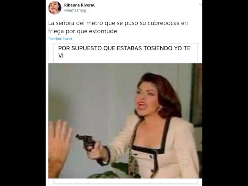 Es importante recordar que el cubrebocas es para utilizarlo en todo momento, no solo cuando escuches a alguien toser o estornudar a tu lado. Ponértelo en ese momento, ya es demasiado tarde.
<br>