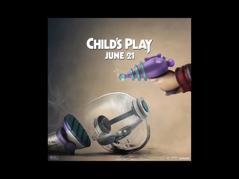 Ni la habilidad de caer con estilo de Buzz lo salvó de ser acribillado por una aparente pistola espacial que sostiene la mano del muñeco diabólico.Buzz espera recuperarse para el estreno de Toy Story 4 el 21 de junio.