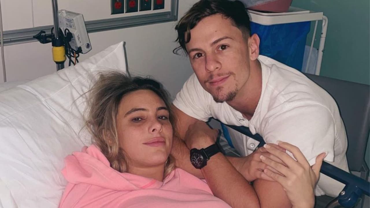 Guaynaa acompañó a su pareja en el hospital