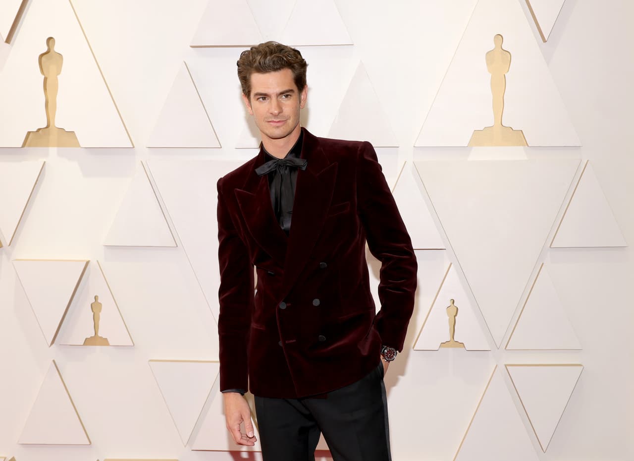 HOLLYWOOD, CALIFORNIA - MARCH 27: Andrew Garfield attends the 94th Annual Academy Awards at Hollywood and Highland on March 27, 2022 in Hollywood, California. (Photo by Mike Coppola/Getty Images)