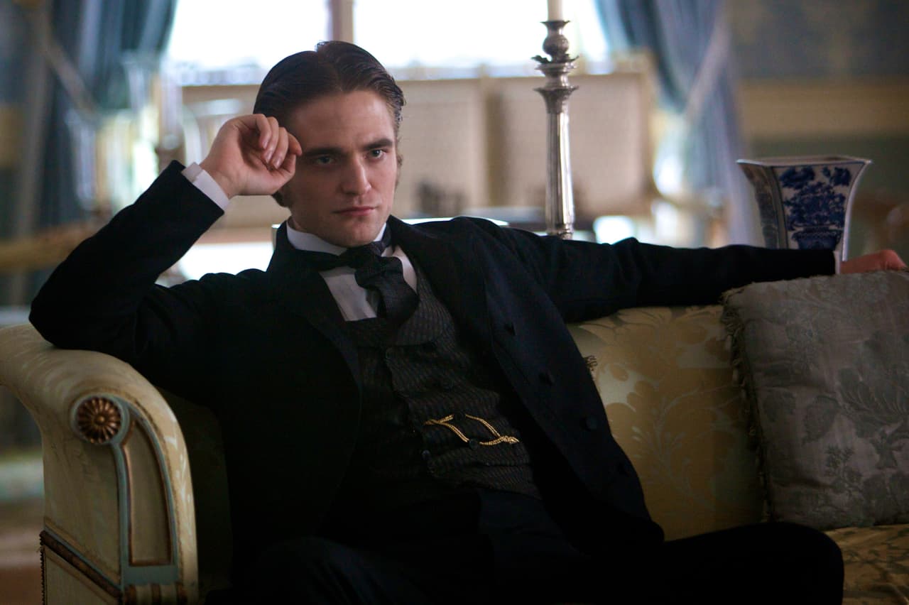 Su siguiente proyecto fue 'Bel Ami' en 2012, aquí pudimos verlo interpretar a un hombre que, tras terminar su servicio militar, regresa a Francia sin dinero y dispuesto a todo para salir adelante.