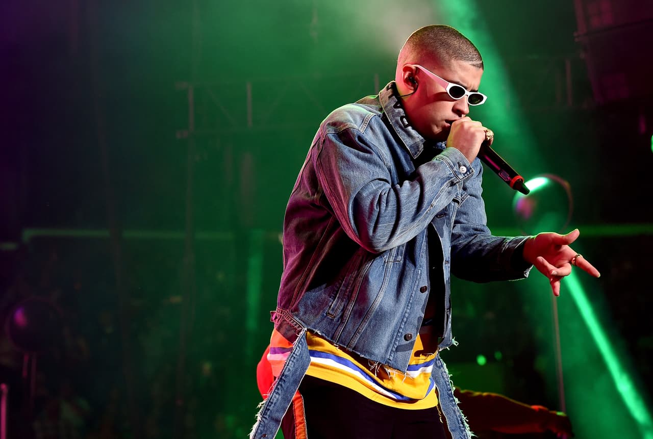 LOS ANGELES, CA - JANUARY 20: Bad Bunny performs onstage during Calibash Los Angeles 2018 at Staples Center on January 20, 2018 in Los Angeles, California. (Photo by Kevin Winter/Getty Images)