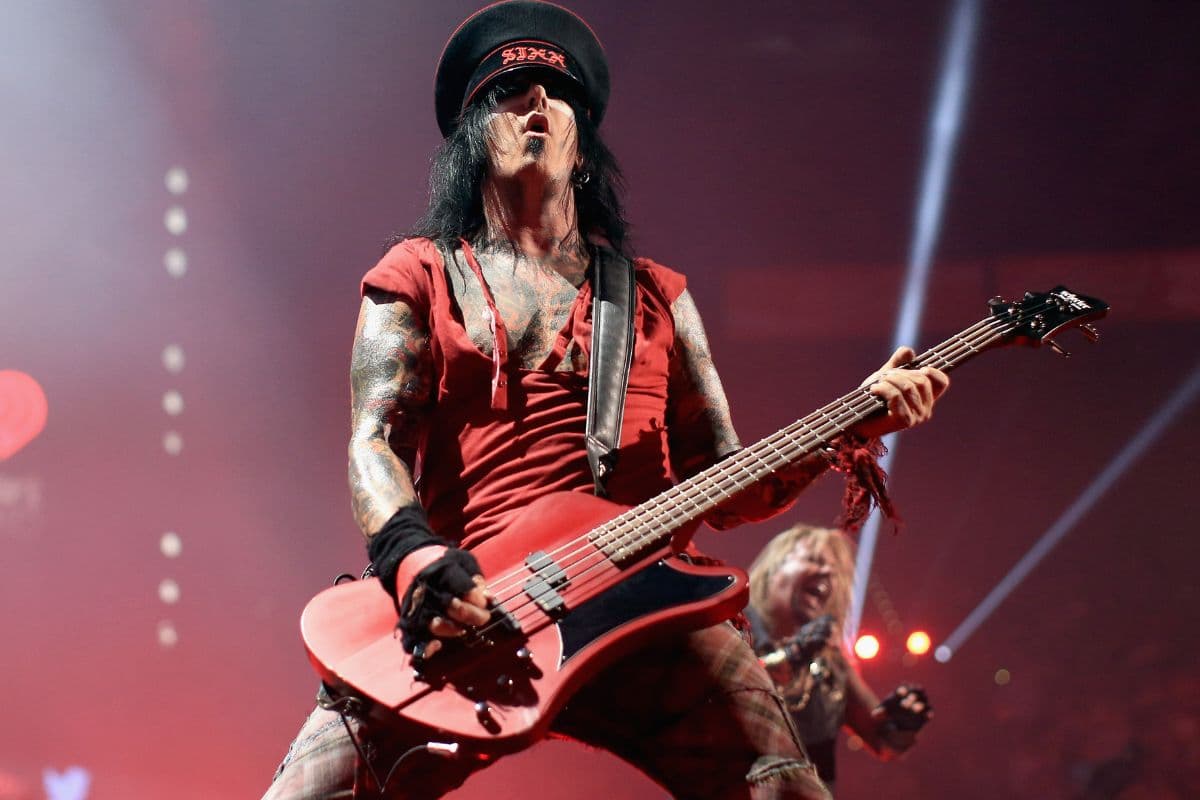 ¿Qué inspiró 'Kickstart My Heart' de Mötley Crüe?