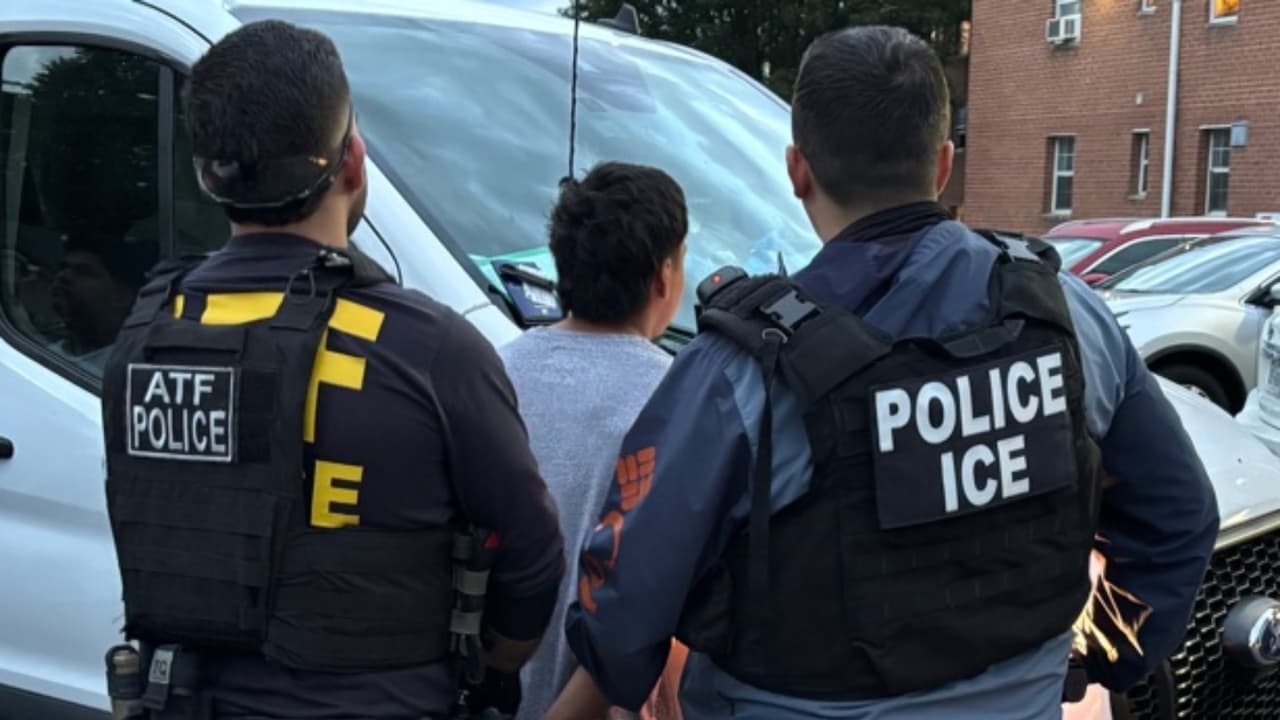 El gobierno de Trump demanda a Los Ángeles alegando que la ciudad no coopera con ICE