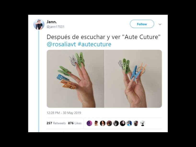 Incluso algunos se prepararon para imitarla con cosas que tienen a la mano.