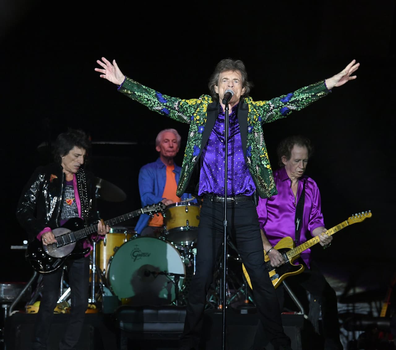 PASADENA, CALIFORNIA - AUGUST 22: (L-R) Ronnie Wood, Charlie Watts, Mick Jagger and Keith Richards of The Rolling Stones perform onstage at Rose Bowl on August 22, 2019 in Pasadena, California. (Photo by Kevin Winter/Getty Images)