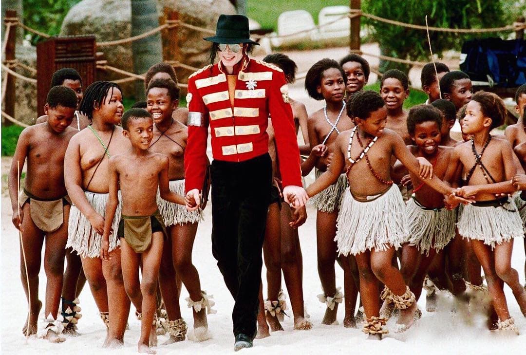 Michael Jackson fue nombrado miembro honorable, en 1997, de los Bafokeng Ka Bakwena.