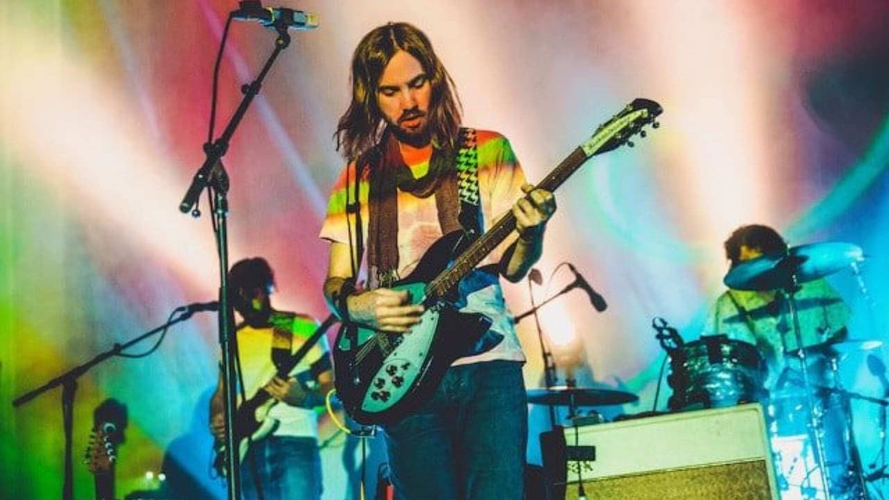 Tame Impala interrumpió su concierto en el Corona Capital para ayudar a un fan