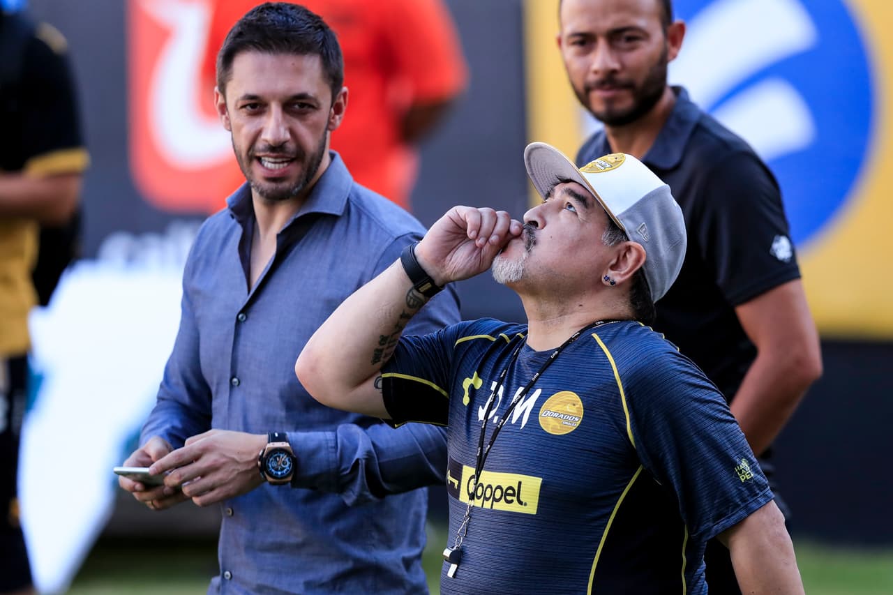 CULIACAN, MEXICO - SEPTEMBER 10: Diego Armando Maradona takes the field after being unveiled as the Dorados de Sinaloa new coach at Banorte Stadium on September 10, 2018 in Culiacan, Mexico. (Photo by Carlos Ramirez/Getty Images)
