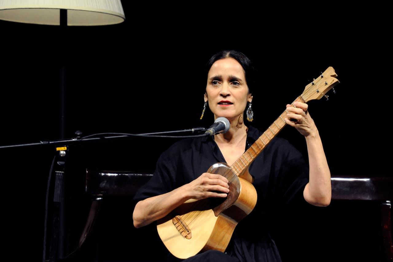 Julieta Venegas interpretará su nuevo sencillo, "Mujeres".