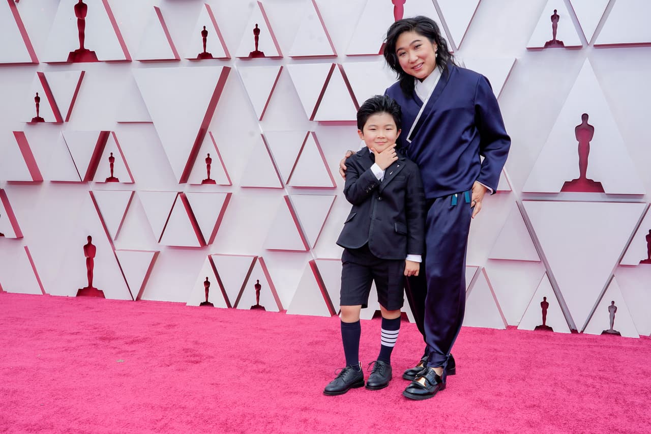 Alan Kim es el invitado más adorable y joven de la ceremonia. A sus 9 años, fue partícipe de Minari, una de las cintas nominadas a mejor película.