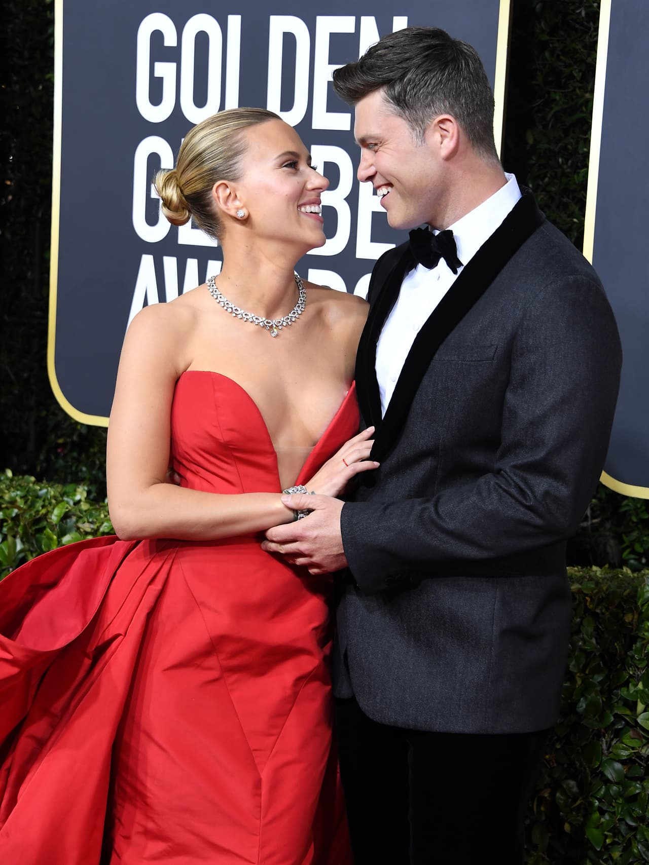 BEVERLY HILLS, CALIFORNIA - JANUARY 05: Scarlett Johansson and Colin Jost arrives at the 77th Annual Golden Globe Awards attends the 77th Annual Golden Globe Awards at The Beverly Hilton Hotel on January 05, 2020 in Beverly Hills, California. (Photo by Steve Granitz/WireImage)