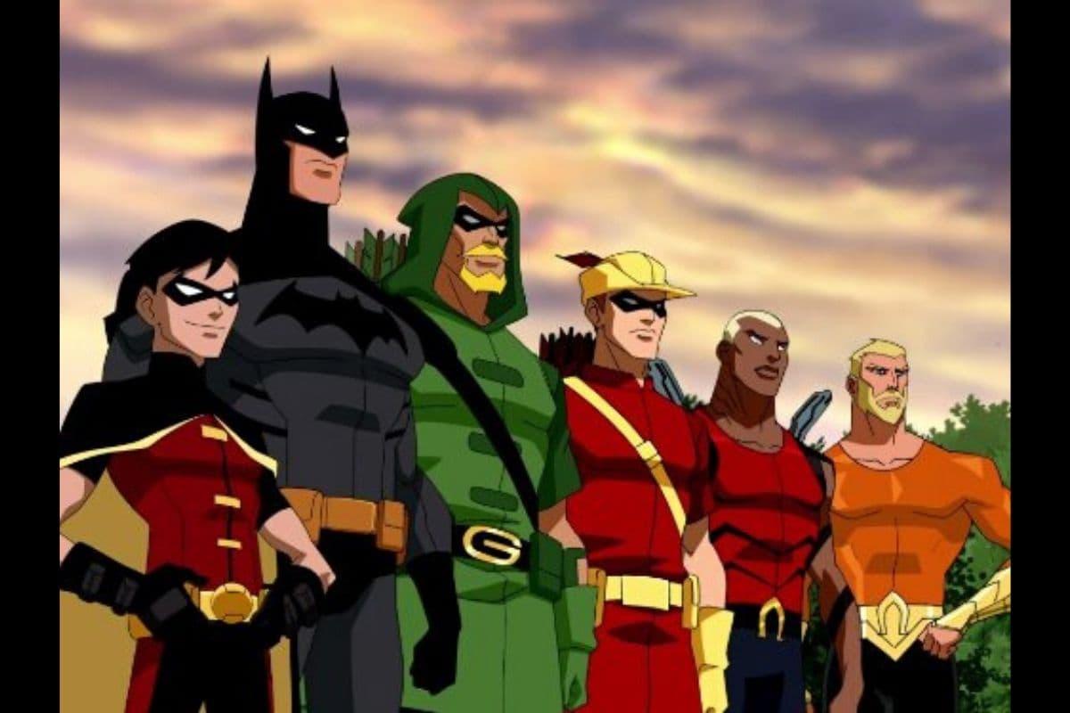 Young JusticeNetflixPara todos los amantes de los superhéroes, esta serie sigue la historia de los asistentes de los personajes principales de DC como: "Robin", "Chico Flash", "Aqualad", "Señorita Marciana" y muchos otros. Consta de dos temporadas y conforme avanza la historia, la trama va tomando un tono más serio.Existe una tercer temporada, pero todavía no llega a los servicios de streaming.