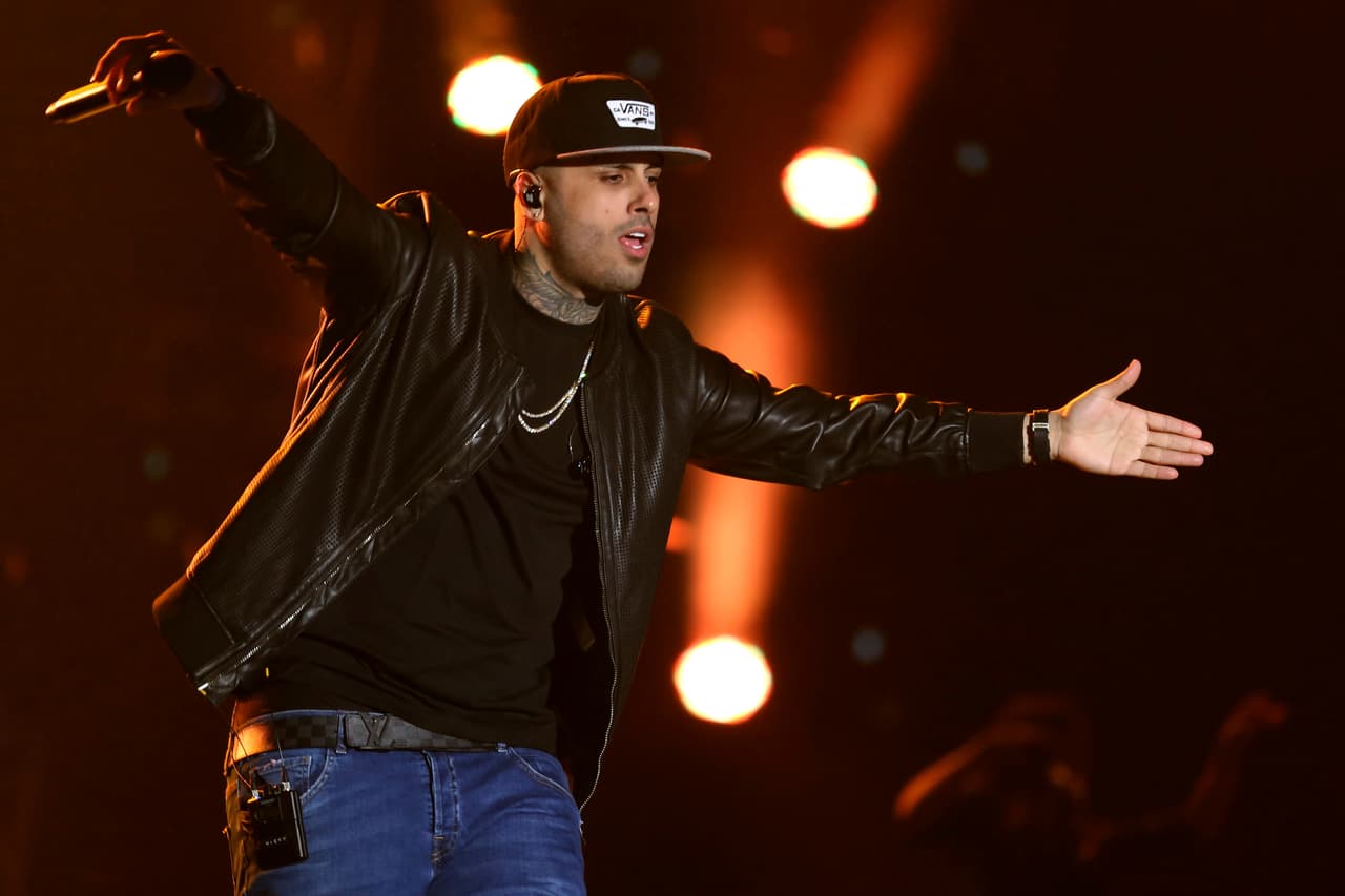 LIMA, PERU - AUGUST 27: Nicky Jam of USA performs live at Monumental Stadium as part of Juntos en Concierto VII on August 27, 2016 in Lima, Peru. (Photo by Juan Manuel Finol/LatinContent via Getty Images)
