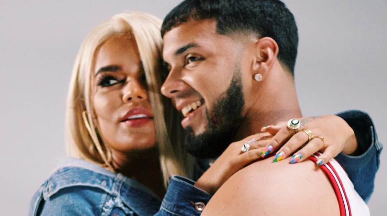 Karol G y Anuel AA comenzaron su noviazgo a finales de septiembre del 2018