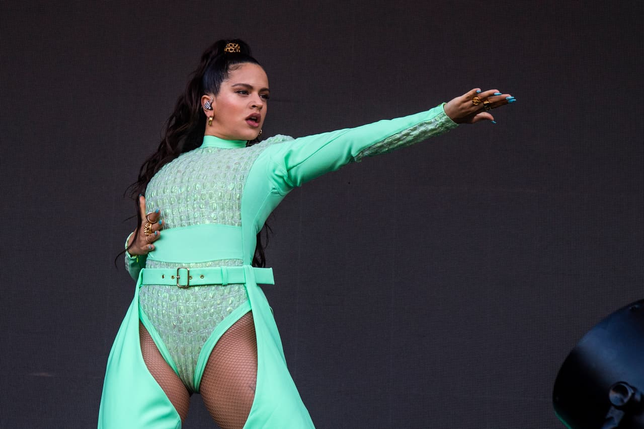 Rosalía también formó parte del festival. La española presentó un espectáculo poderoso en el escenario del Grant Park de Chicago, Estados Unidos.